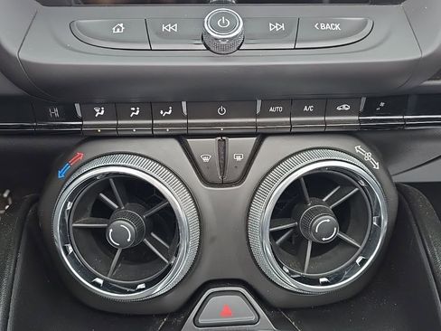 Used 2017 Chevrolet Camaro SS image 20