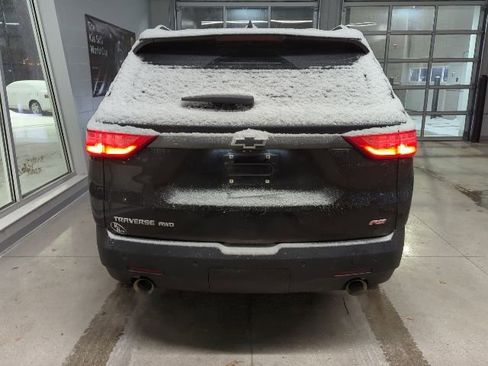Used 2020 Chevrolet Traverse RS image 3