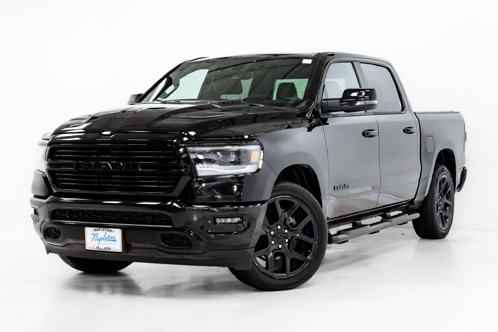 Used 2024 RAM 1500 Laramie AWD/4WD image 1
