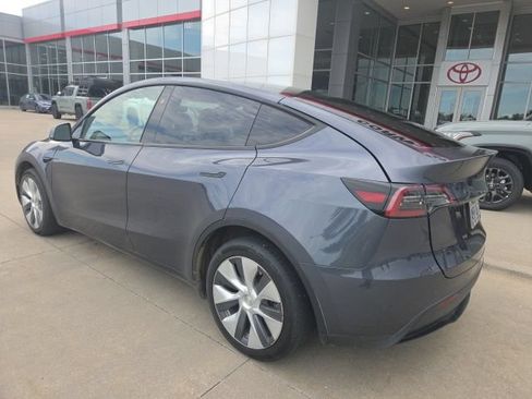 Used 2023 Tesla Model Y Long Range AWD/4WD image 7