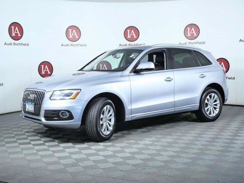 Used 2016 Audi Q5 2.0T Premium Plus w/ Technology Package AWD/4WD image 4