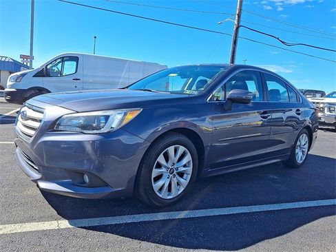 Used 2017 Subaru Legacy 2.5i Premium image 3