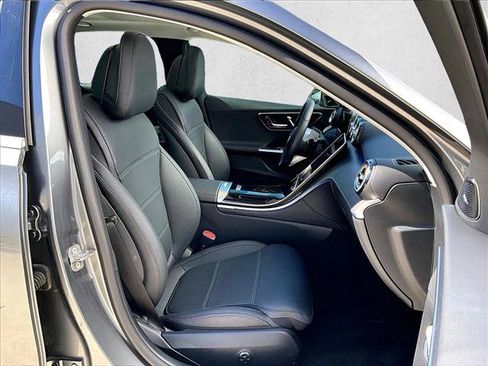 Used 2025 Mercedes-Benz C 300 C 300 image 9