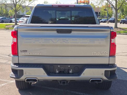 Used 2024 Chevrolet Silverado 1500 High Country w/ Technology Package AWD/4WD image 16