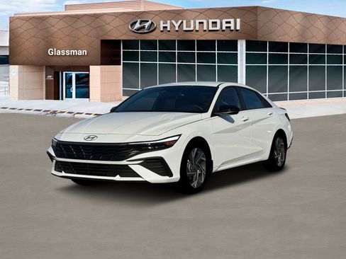 New 2025 Hyundai Elantra SEL image 1