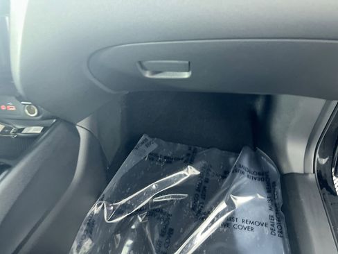 Used 2021 Nissan Rogue Sport SV image 33