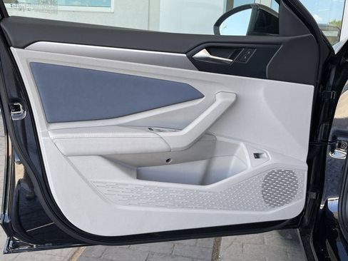 New 2025 Volkswagen Jetta SE image 12