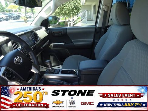 Used 2021 Toyota Tacoma SR5 RWD image 14
