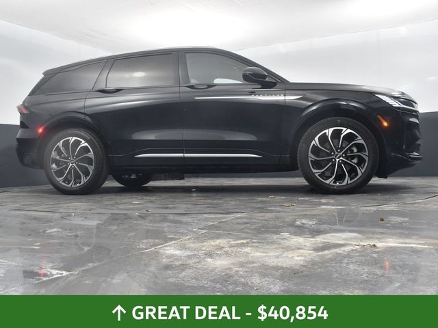 Used 2024 Lincoln Nautilus Reserve AWD/4WD image 48