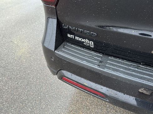 Used 2024 Ford Expedition Limited image 6