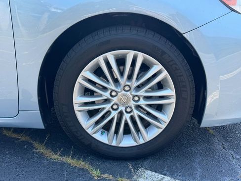 Used 2013 Lexus ES 350 w/ Luxury Pkg FWD image 9