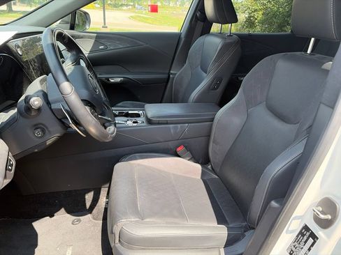 Used 2024 Lexus RX 450h AWD w/ Convenience Package image 4