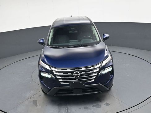 Used 2025 Nissan Rogue SV image 36