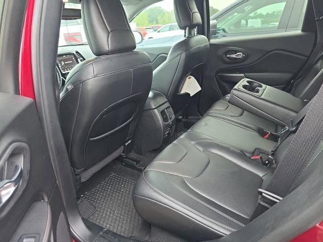 Used 2020 Jeep Cherokee Limited AWD/4WD image 4