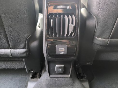 Used 2024 Jeep Compass Latitude AWD/4WD image 27