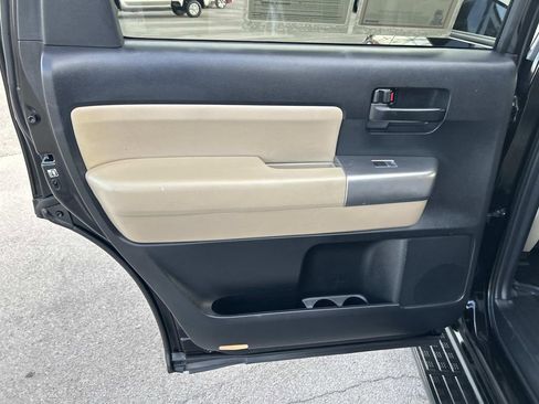 Used 2019 Toyota Sequoia SR5 image 21