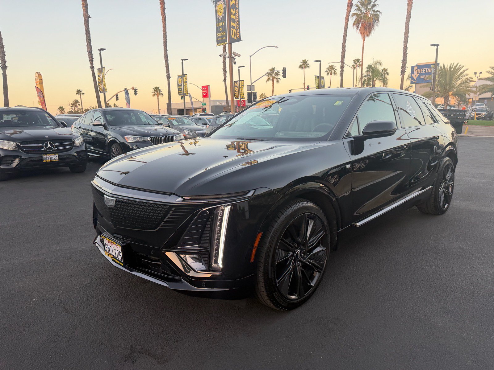 Used 2024 Cadillac Lyriq Sport AWD/4WD image 7