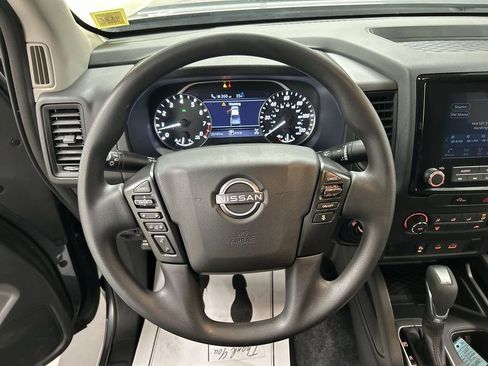 Used 2023 Nissan Frontier S w/ Technology Package AWD/4WD image 4
