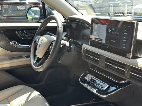 Certified 2024 Lincoln Corsair AWD w/ Equipment Group 101A image 33