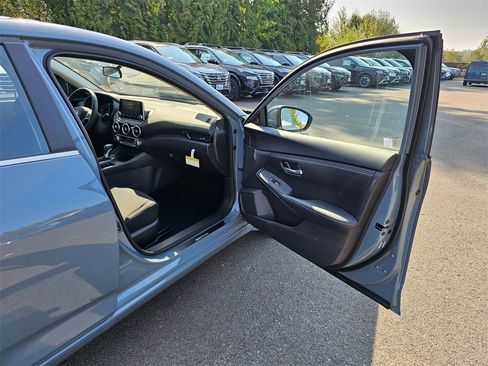 New 2025 Nissan Sentra SV w/ All-Weather Package image 25