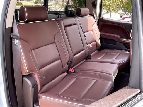 Used 2018 Chevrolet Silverado 1500 High Country image 18