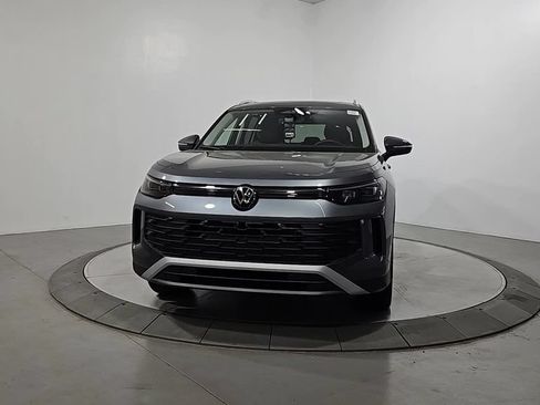 New 2026 Volkswagen Tiguan SE AWD/4WD image 8
