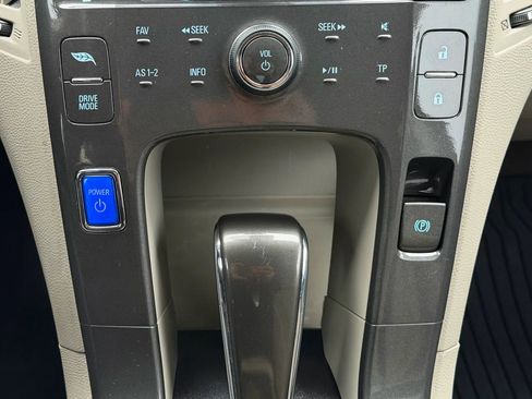 Used 2014 Chevrolet Volt Sedan 4D image 26