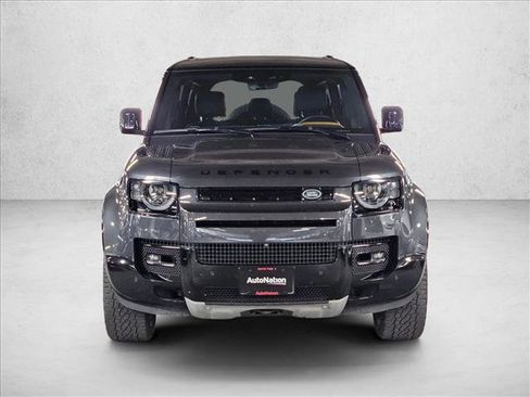 Used 2024 Land Rover Defender 110 X-Dynamic SE image 2