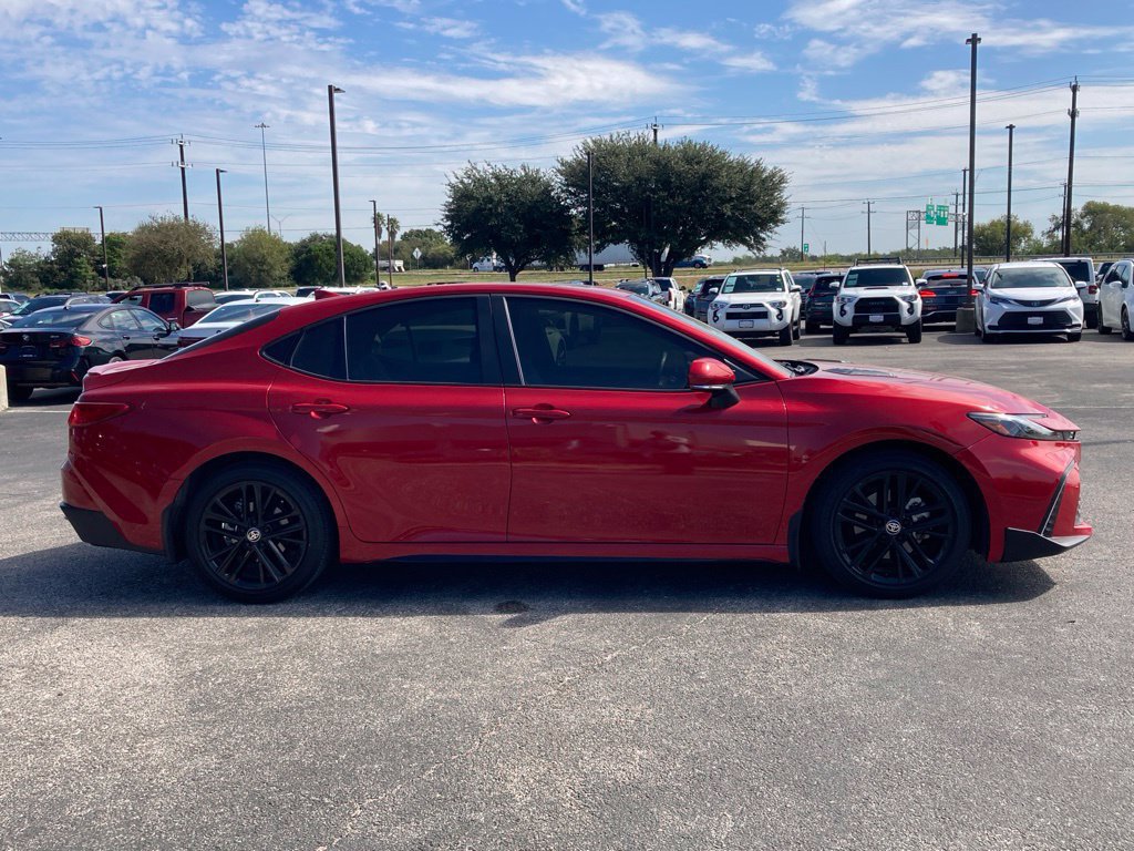 Used 2026 Toyota Camry SE w/ Convenience Package FWD image 4