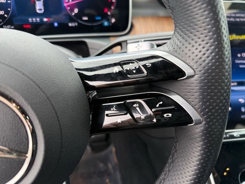 Certified 2025 Mercedes-Benz C 300 4MATIC Sedan image 20