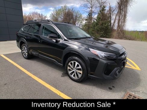 Used 2023 Subaru Outback Premium AWD/4WD image 8