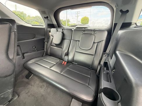 Used 2022 Ford Explorer Limited RWD image 15
