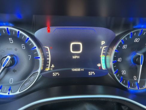 Used 2019 Chrysler Pacifica Touring-L Plus w/ Advanced Safetytec Group image 51