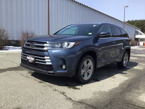 Used 2019 Toyota Highlander Limited image 4
