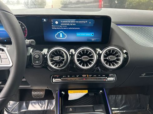 New 2026 Mercedes-Benz GLA 250 image 28