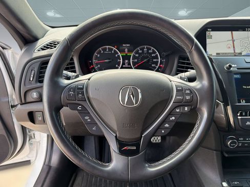 Used 2019 Acura ILX FWD image 16