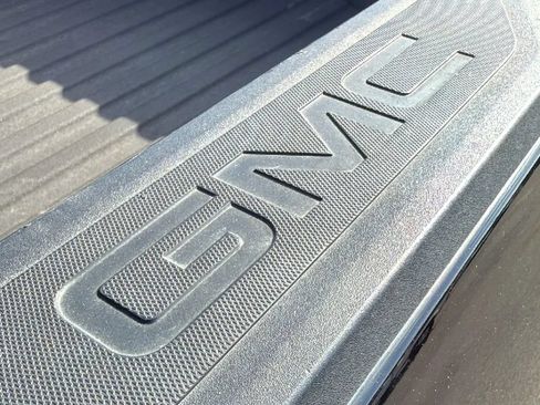 Used 2019 GMC Sierra 1500 Denali AWD/4WD image 15