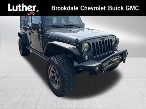 Used 2016 Jeep Wrangler Unlimited Rubicon w/ Connectivity Group AWD/4WD image 1