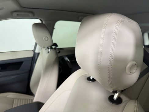 Certified 2025 Land Rover Discovery Sport S image 12