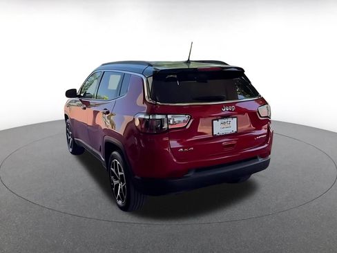 Used 2025 Jeep Compass Limited AWD/4WD image 7