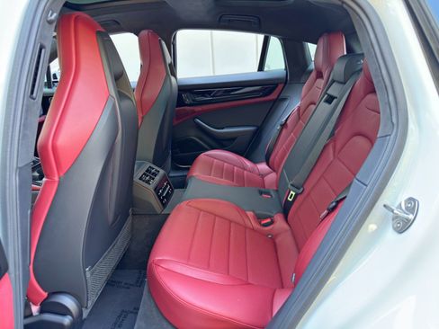 Used 2025 Porsche Panamera 4S w/ Premium Package AWD/4WD image 47