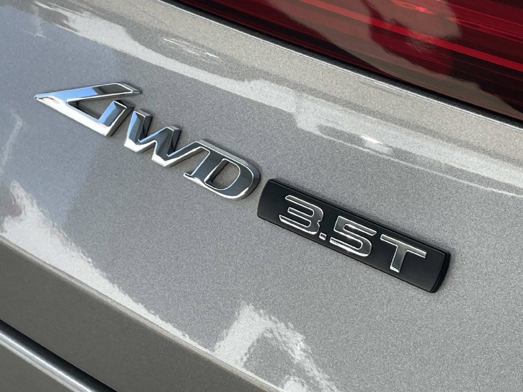 Used 2024 Genesis GV80 3.5T w/ Prestige Package AWD/4WD image 9