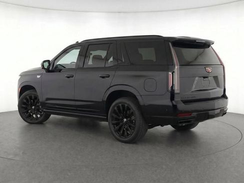 Used 2026 Cadillac Escalade Platinum Sport w/ LPO, ONYX Package AWD/4WD image 2