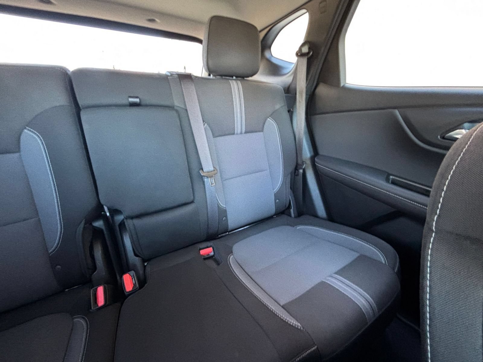 Used 2026 Chevrolet Blazer LT FWD image 37