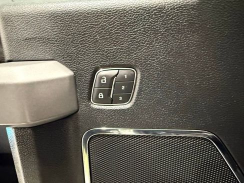 Used 2019 Ford F150 Platinum w/ Equipment Group 701A Luxury image 17