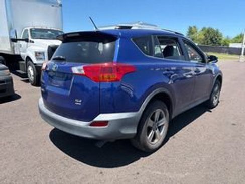 Used 2015 Toyota RAV4 XLE AWD/4WD image 5