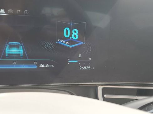 Used 2024 Hyundai Elantra SEL FWD image 22