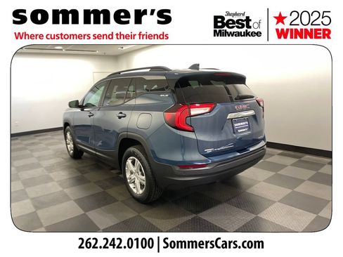 Used 2024 GMC Terrain SLE w/ Driver Convenience Package AWD/4WD image 3