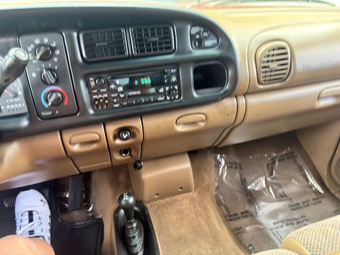Used 1999 Dodge Ram 1500 Truck 4x4 Quad Cab image 26