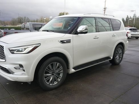Used 2024 INFINITI QX80 Luxe image 12